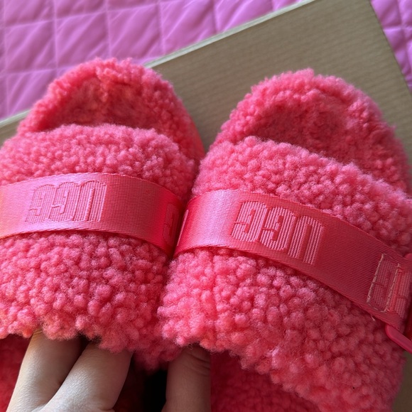 Ugg Fluffita - Picture 6 of 7